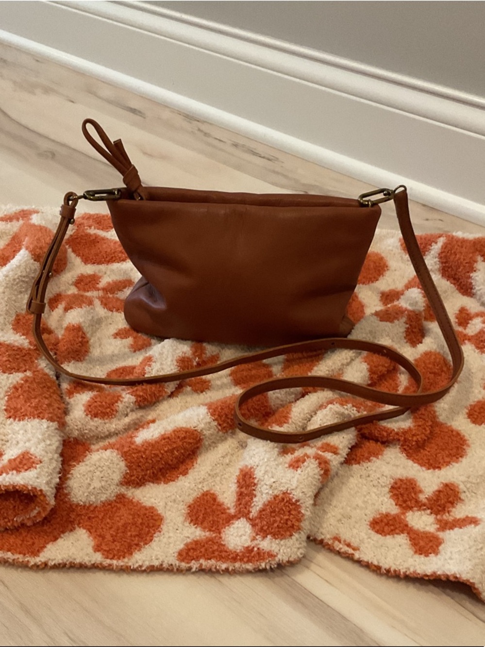 Madewell leather crossbody in warm brown